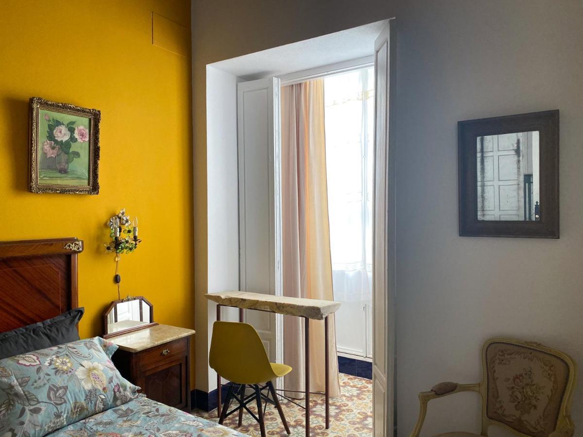 La Casa Cuadrada Apartment El Coronil Luaran gambar