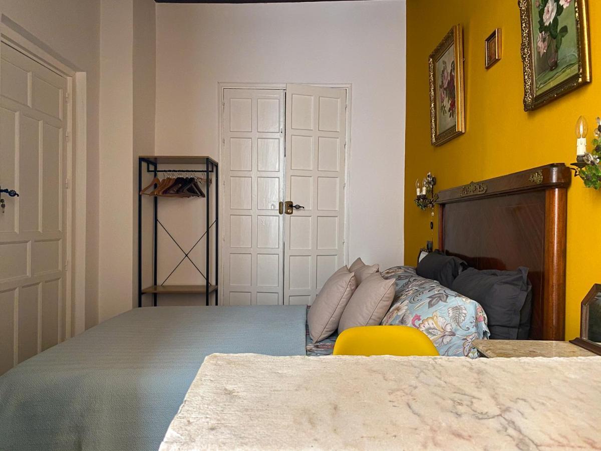 La Casa Cuadrada Apartment El Coronil Luaran gambar