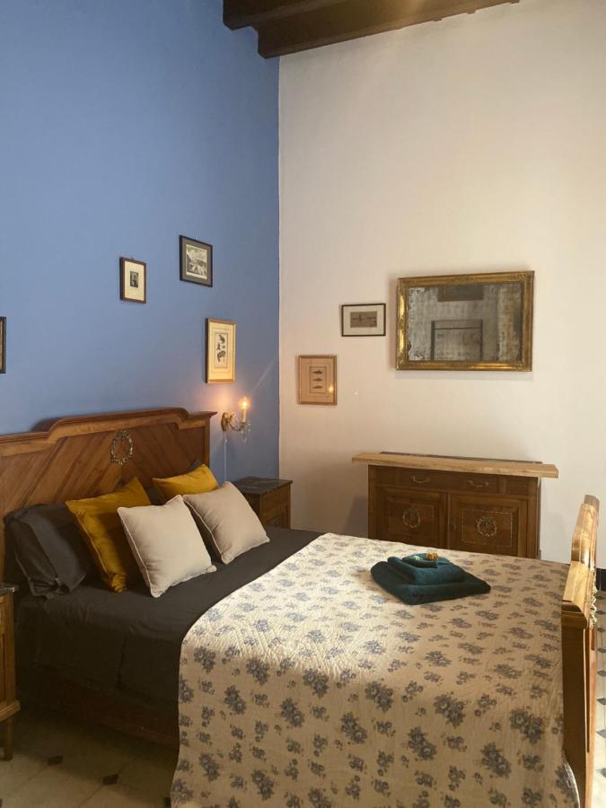 La Casa Cuadrada Apartment El Coronil Luaran gambar