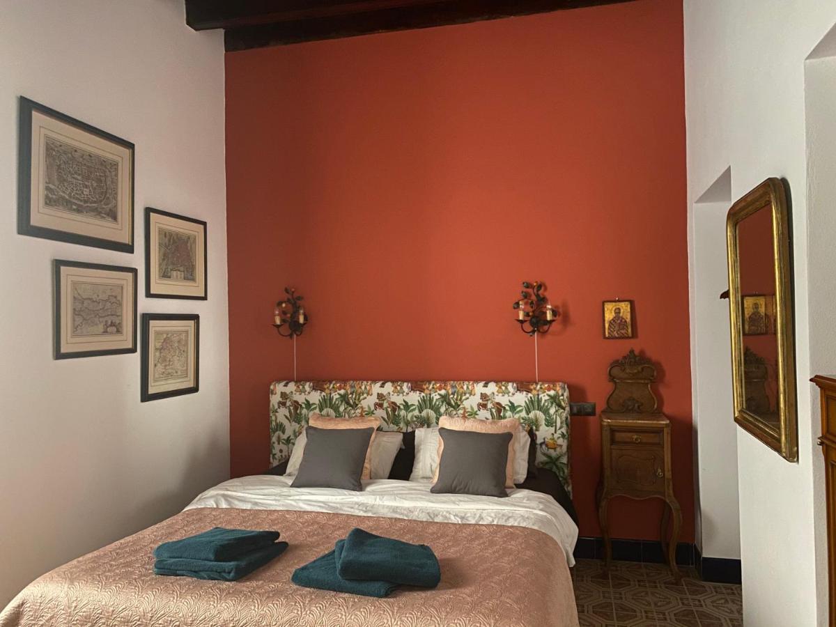La Casa Cuadrada Apartment El Coronil Luaran gambar